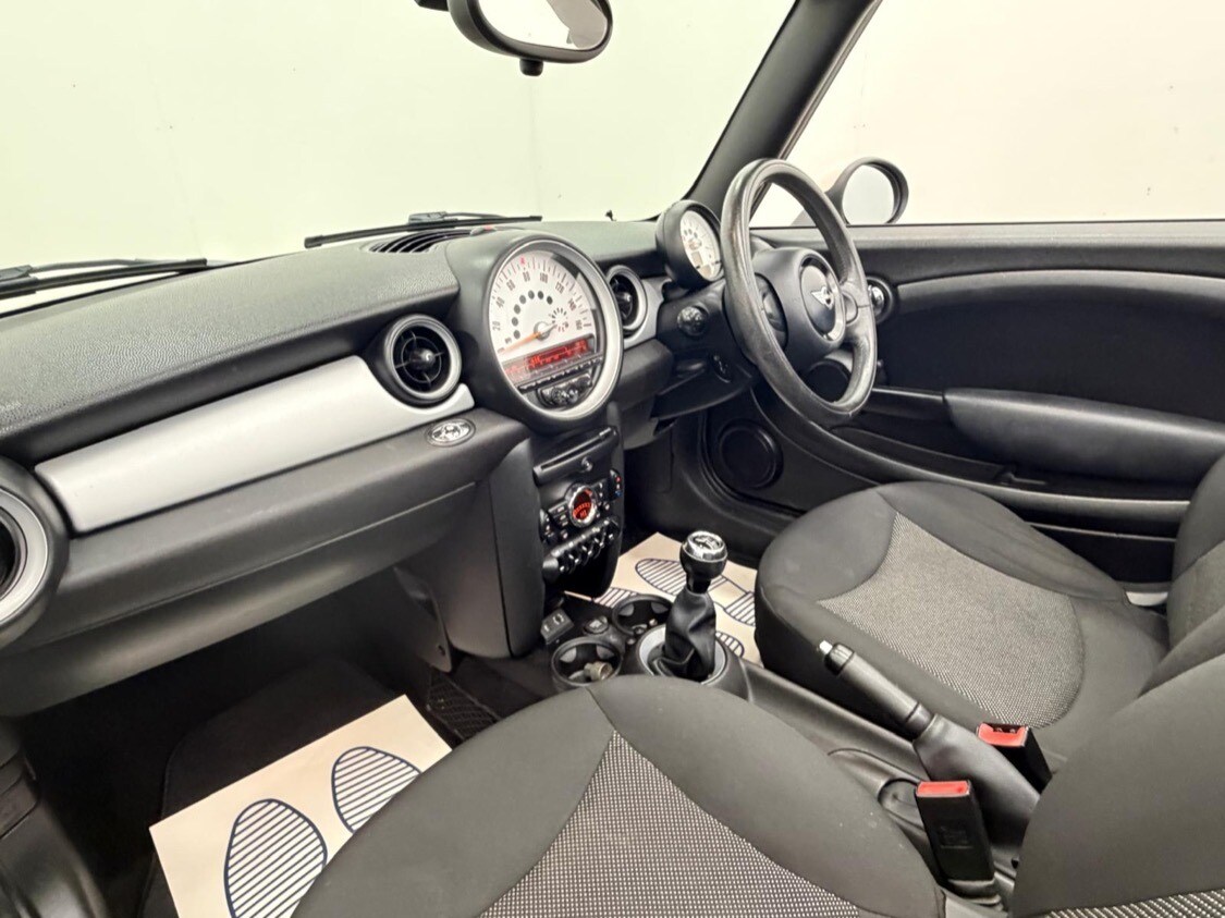 Used MINI Convertible 2013 for sale - 77916621: Photo 13