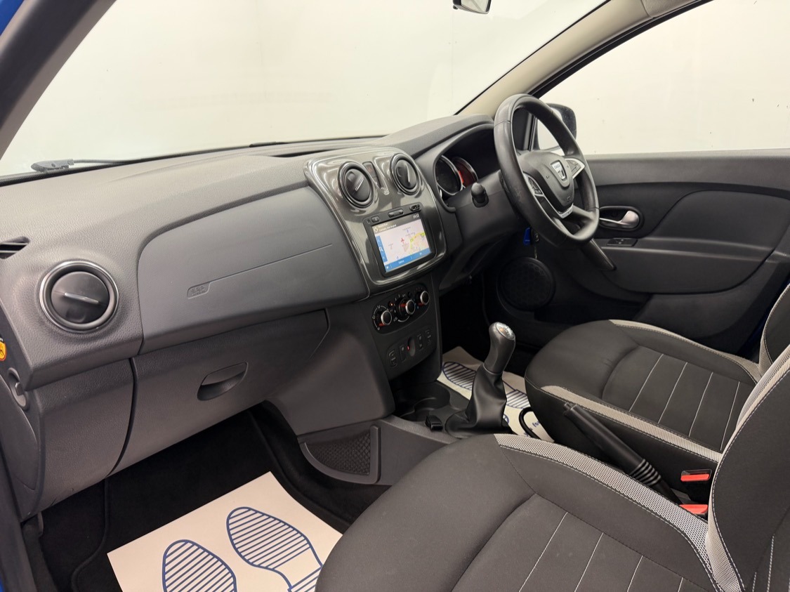 Used Dacia Sandero Stepway 2019 for sale - 76891933: Photo 14