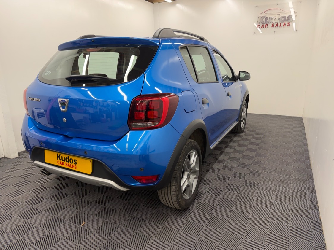 Used Dacia Sandero Stepway 2019 for sale - 76891933: Photo 7