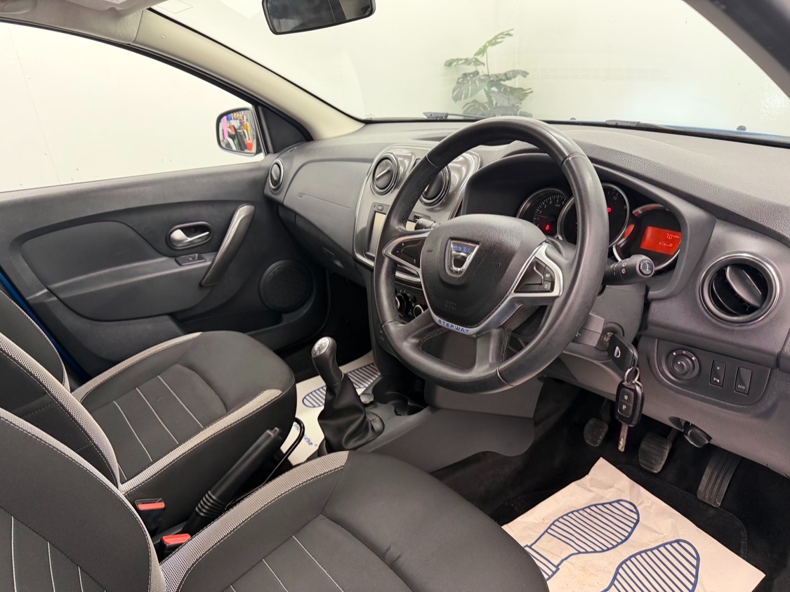 Used Dacia Sandero Stepway 2019 for sale - 76891933: Photo 8
