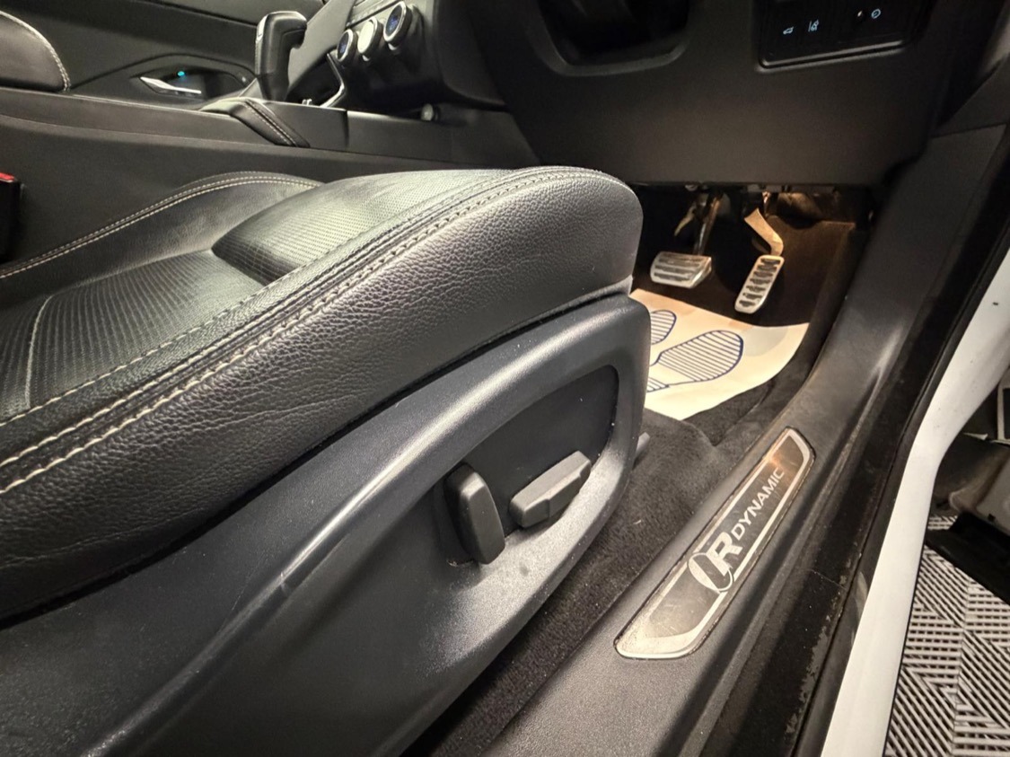 Used Jaguar E-Pace 2018 for sale - 77319880: Photo 13