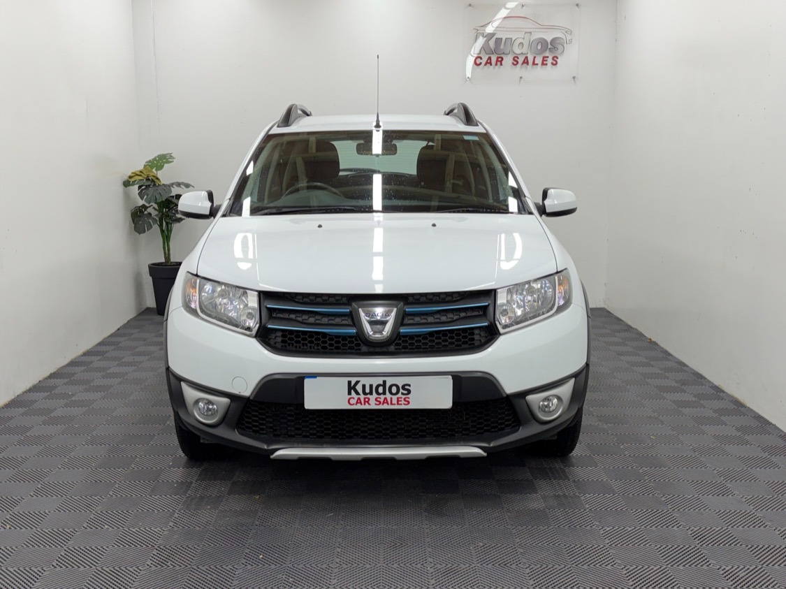 Used Dacia Sandero Stepway 2014 for sale - 76580325: Photo 3