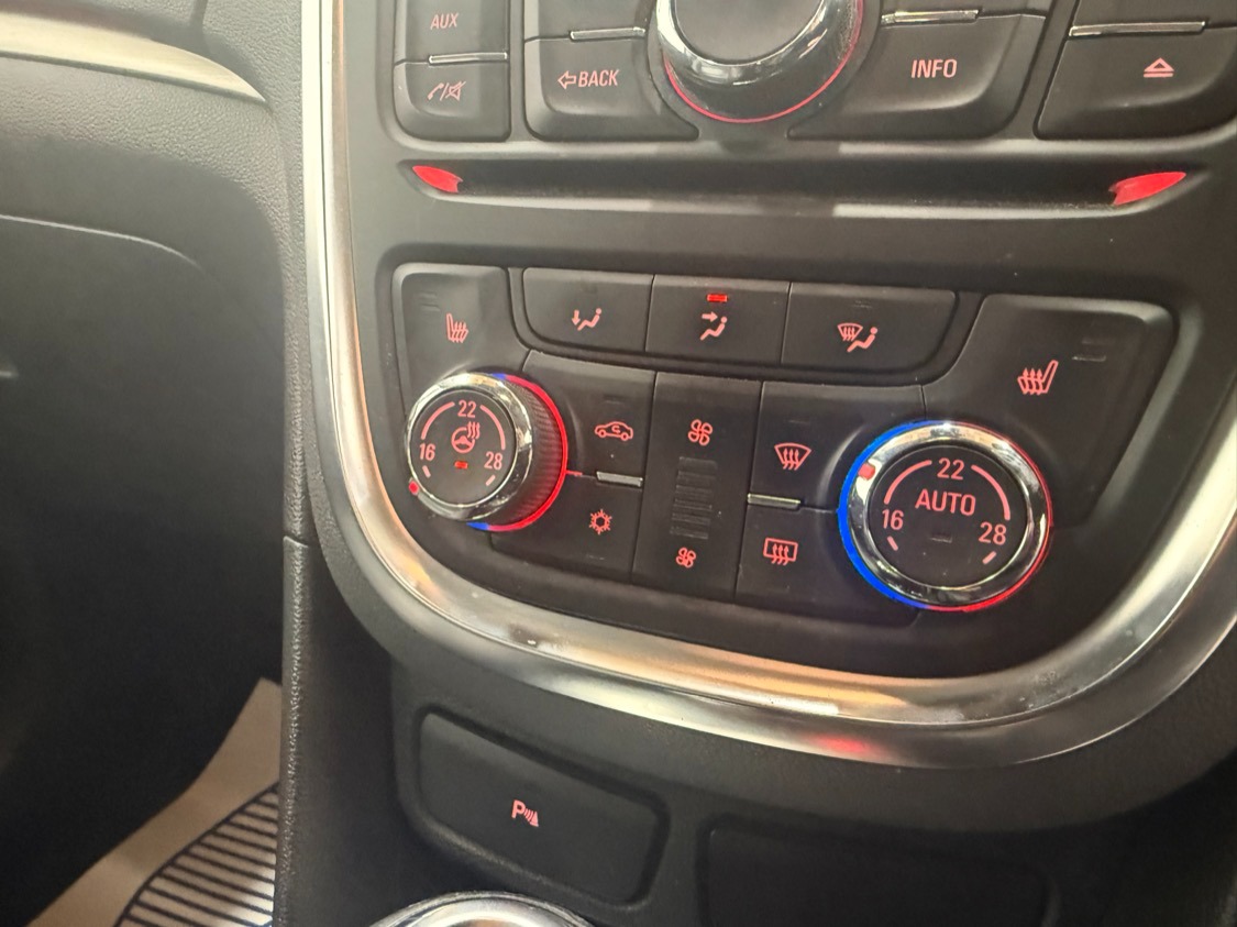 Used Vauxhall Mokka 2016 for sale - 76464527: Photo 17