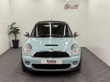 Used MINI Convertible 2011 for sale - 74939630: Photo
