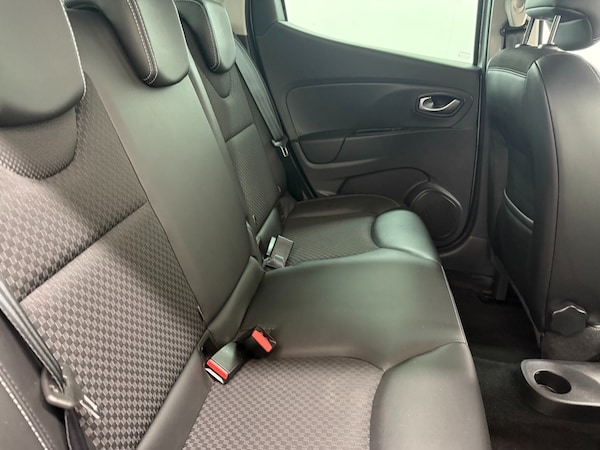 Used Renault Clio 2019 for sale - 76234183: Photo 20