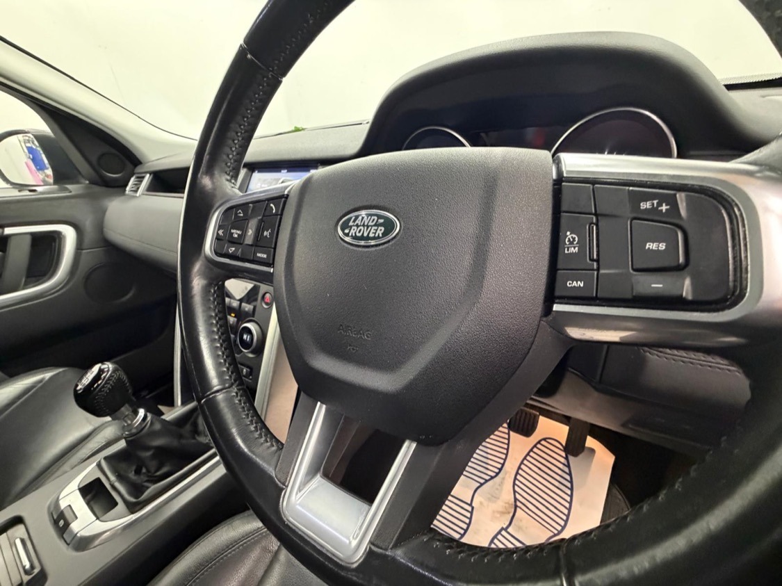 Used Land Rover Discovery Sport 2017 for sale - 77293780: Photo 11