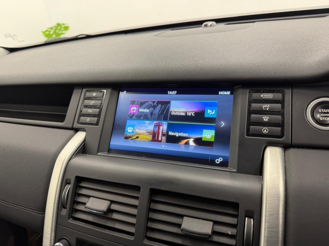 Used Land Rover Discovery Sport 2017 for sale - 77293780: Photo 15