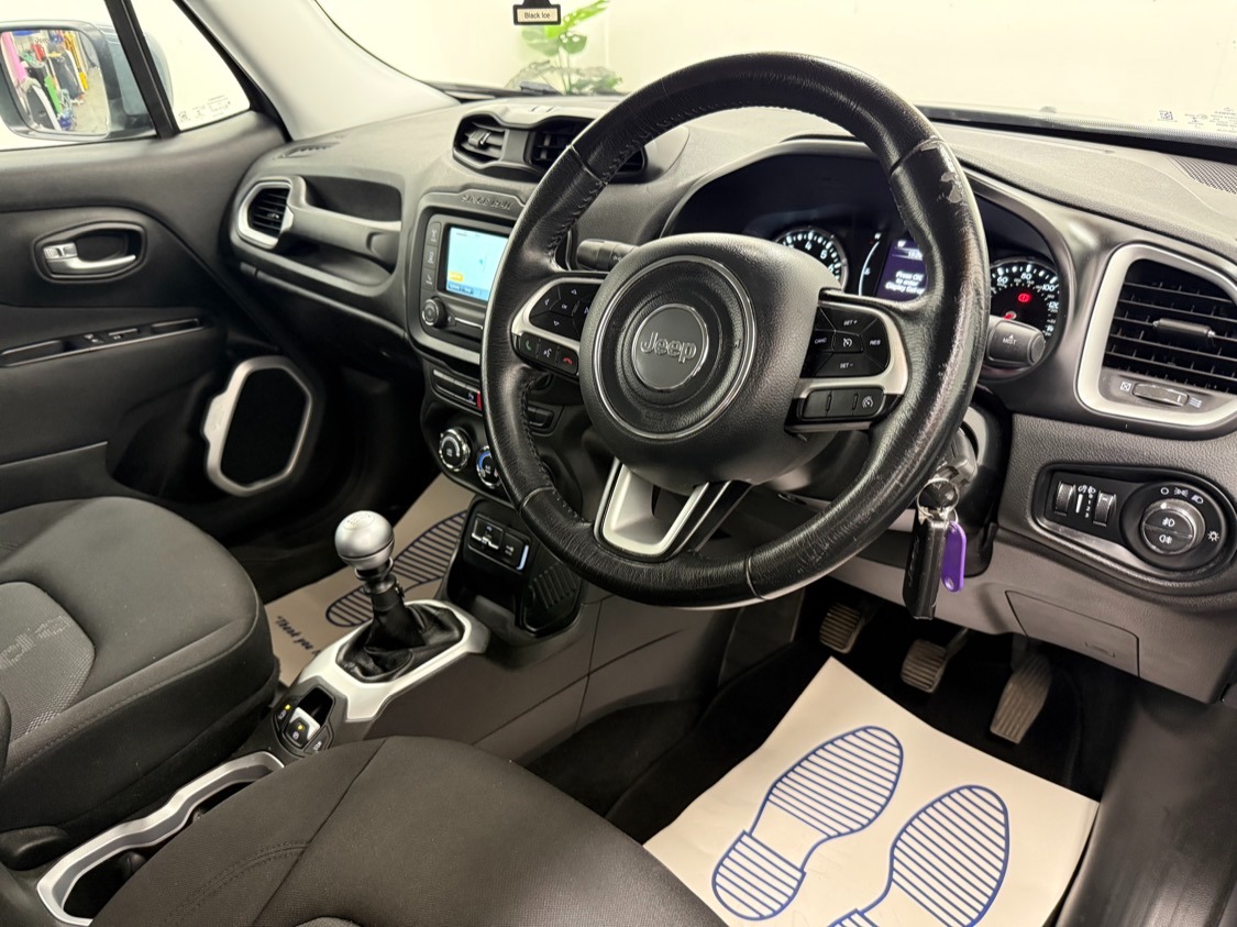 Used Jeep Renegade 2016 for sale - 77742969: Photo 9