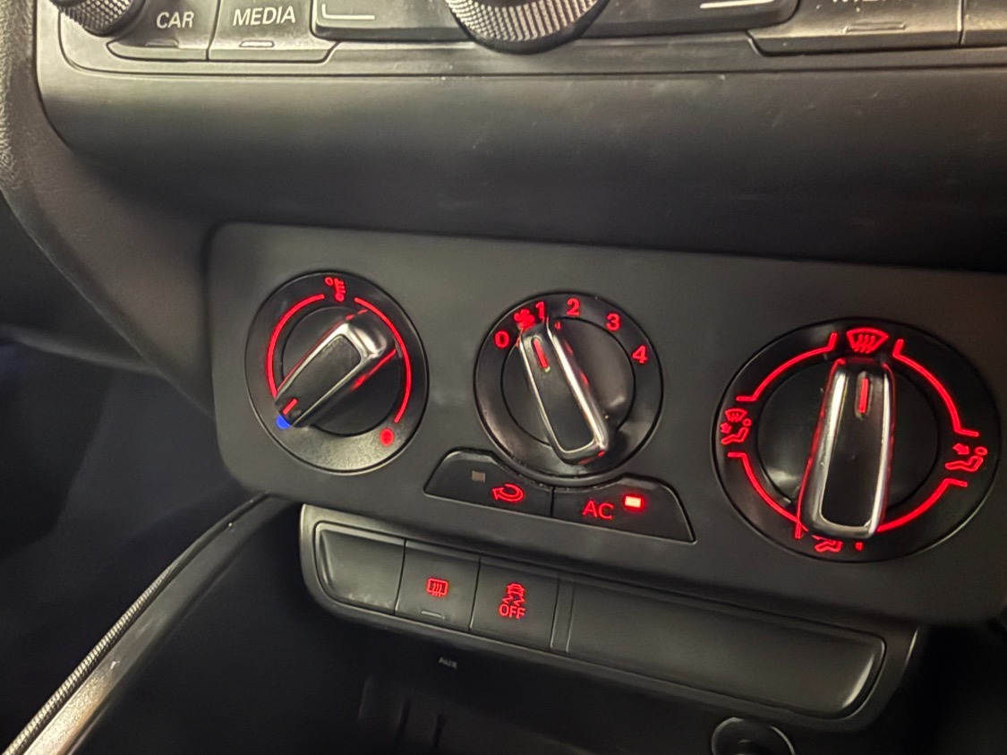Used Audi A1 2012 for sale - 76192925: Photo 14