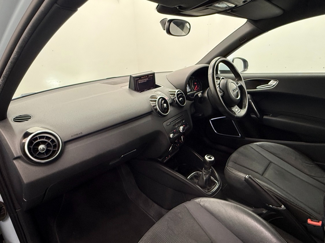 Used Audi A1 2012 for sale - 76192925: Photo 15