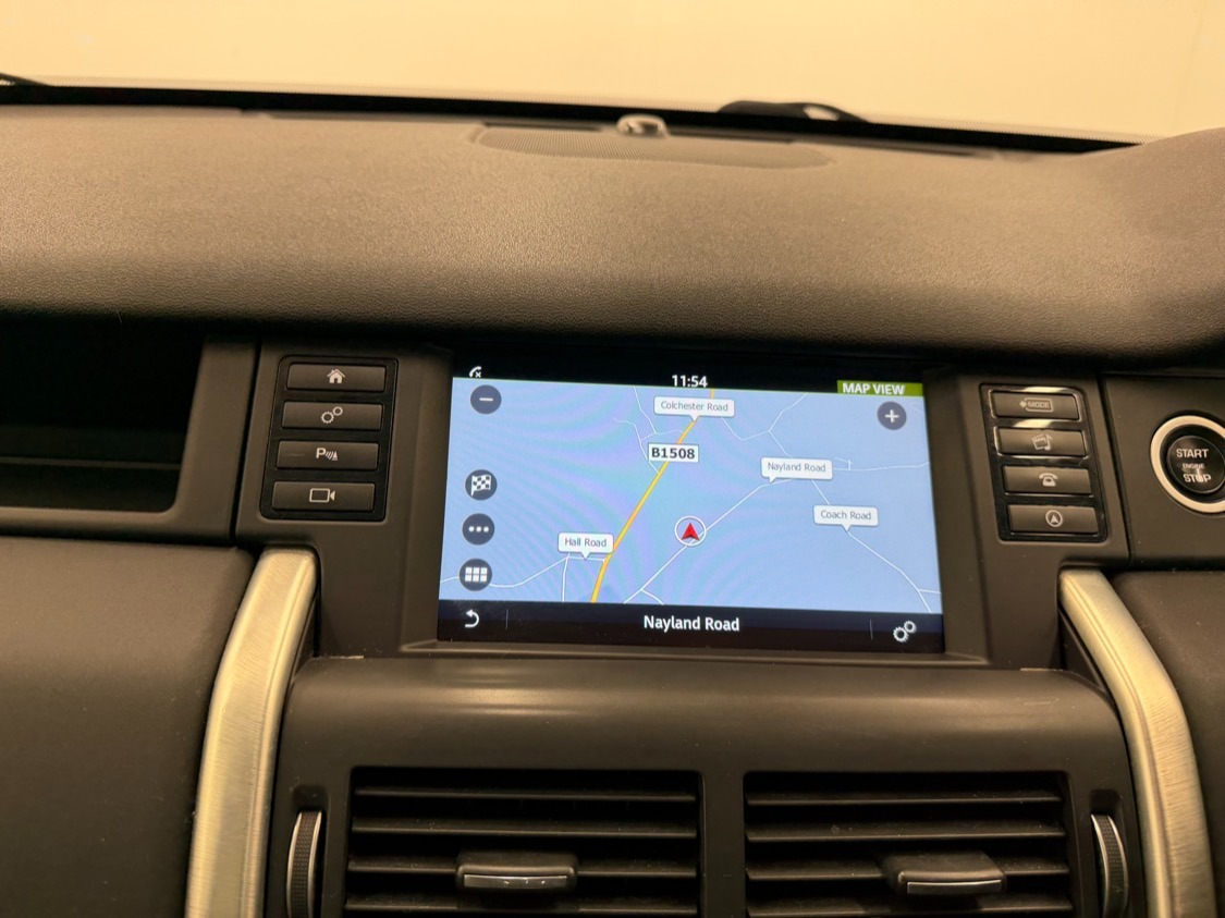 Used Land Rover Discovery Sport 2017 for sale - 77432700: Photo 18