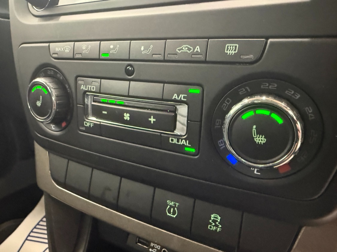 Used Skoda Yeti 2015 for sale - 76464330: Photo 16