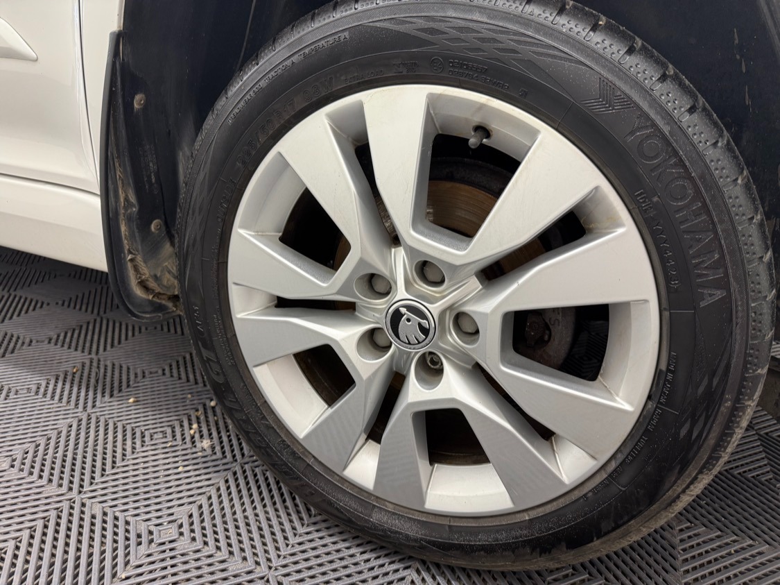 Used Skoda Yeti 2015 for sale - 76464330: Photo 9