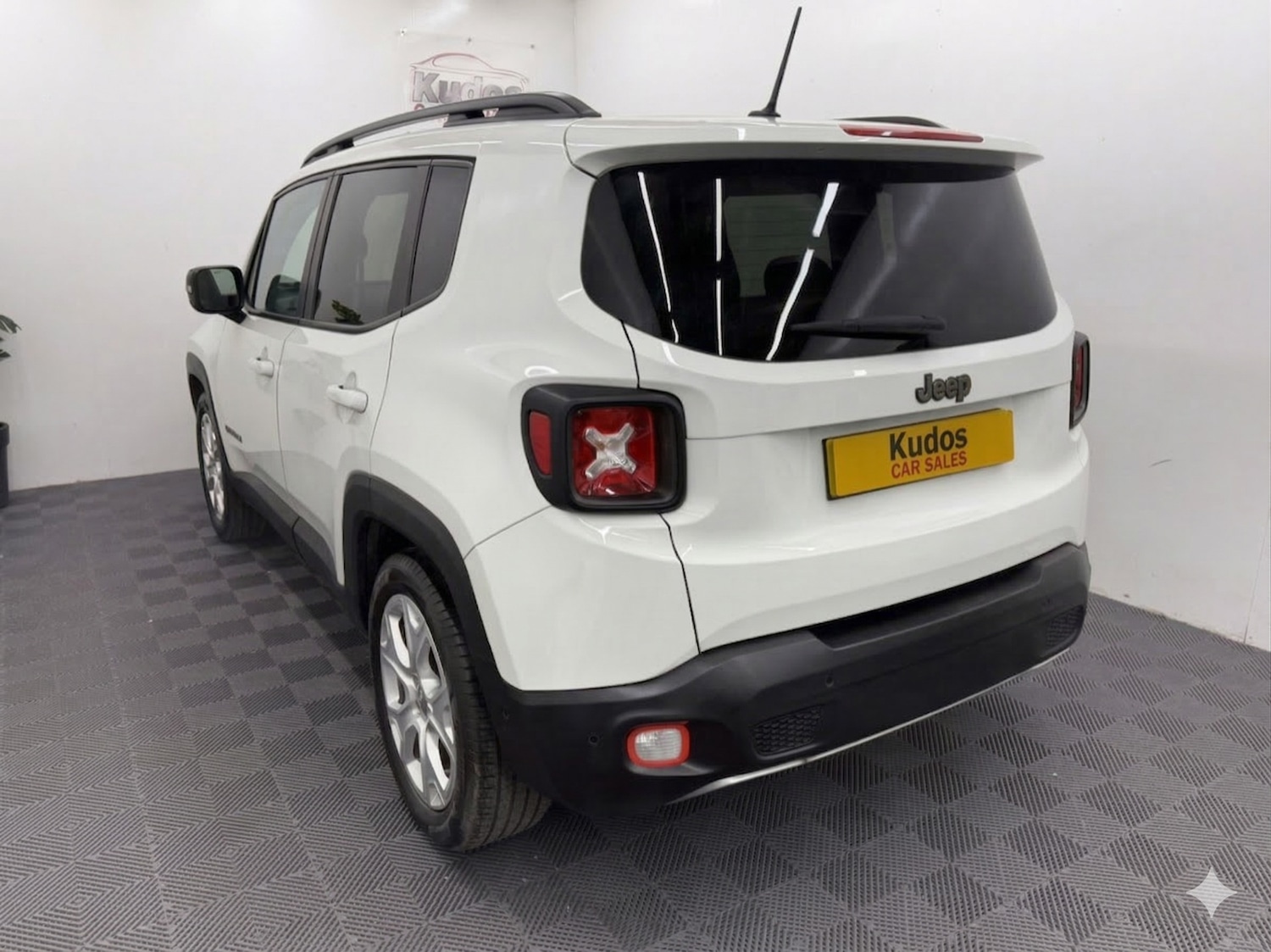 Used Jeep Renegade 2015 for sale - 77837224: Photo 5