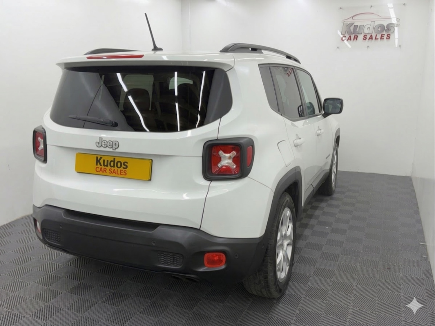 Used Jeep Renegade 2015 for sale - 77837224: Photo 8