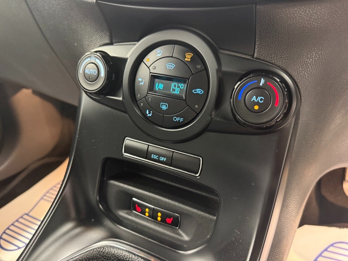 Used Ford Fiesta 2016 for sale - 76366293: Photo 17