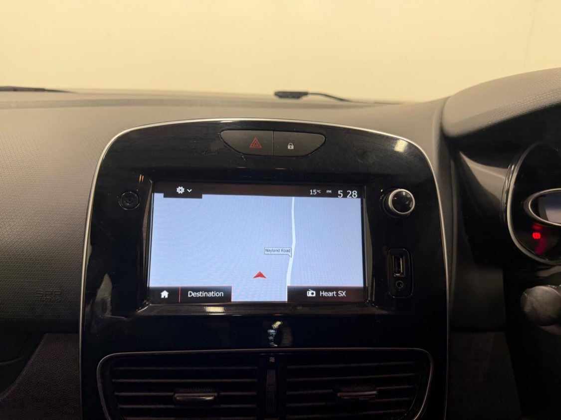 Used Renault Clio 2017 for sale - 77644075: Photo 13