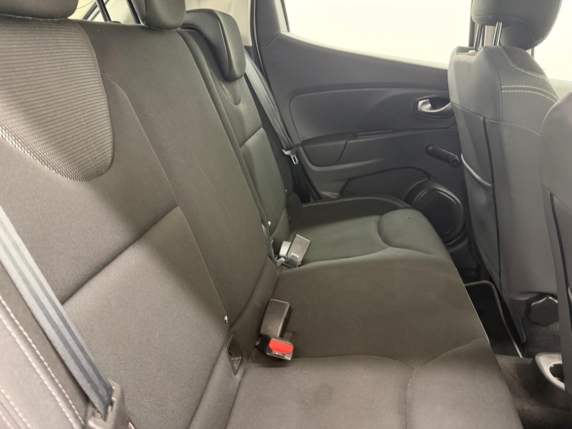 Used Renault Clio 2017 for sale - 77644075: Photo 17