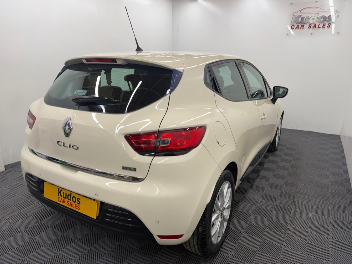 Used Renault Clio 2017 for sale - 77644075: Photo 8