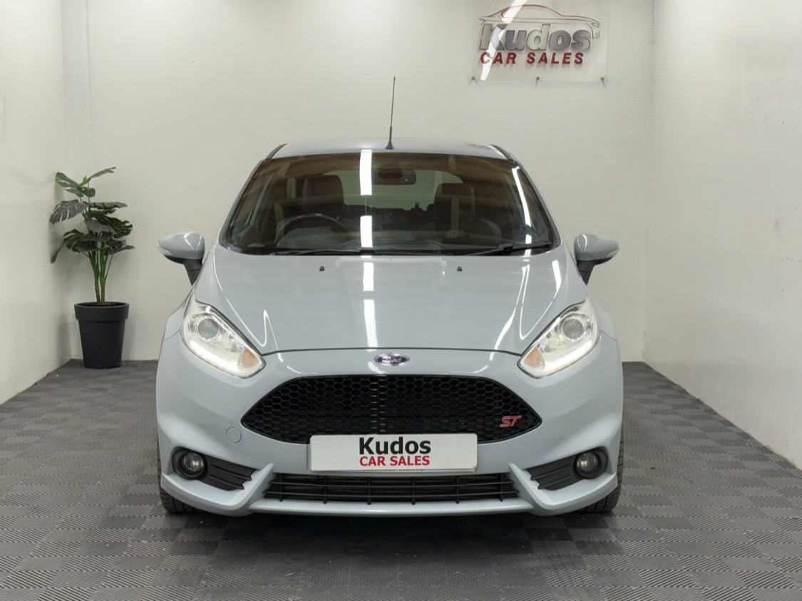 Used Ford Fiesta 2017 for sale - 77490102: Photo 4