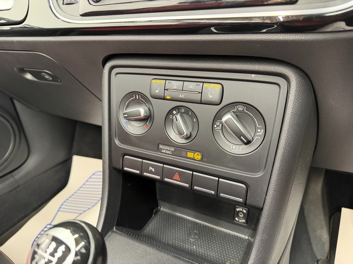 Used Volkswagen Beetle 2014 for sale - 78176448: Photo 19