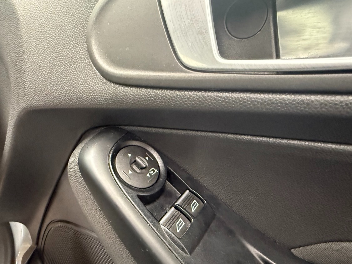 Used Ford Fiesta 2017 for sale - 76466078: Photo 14