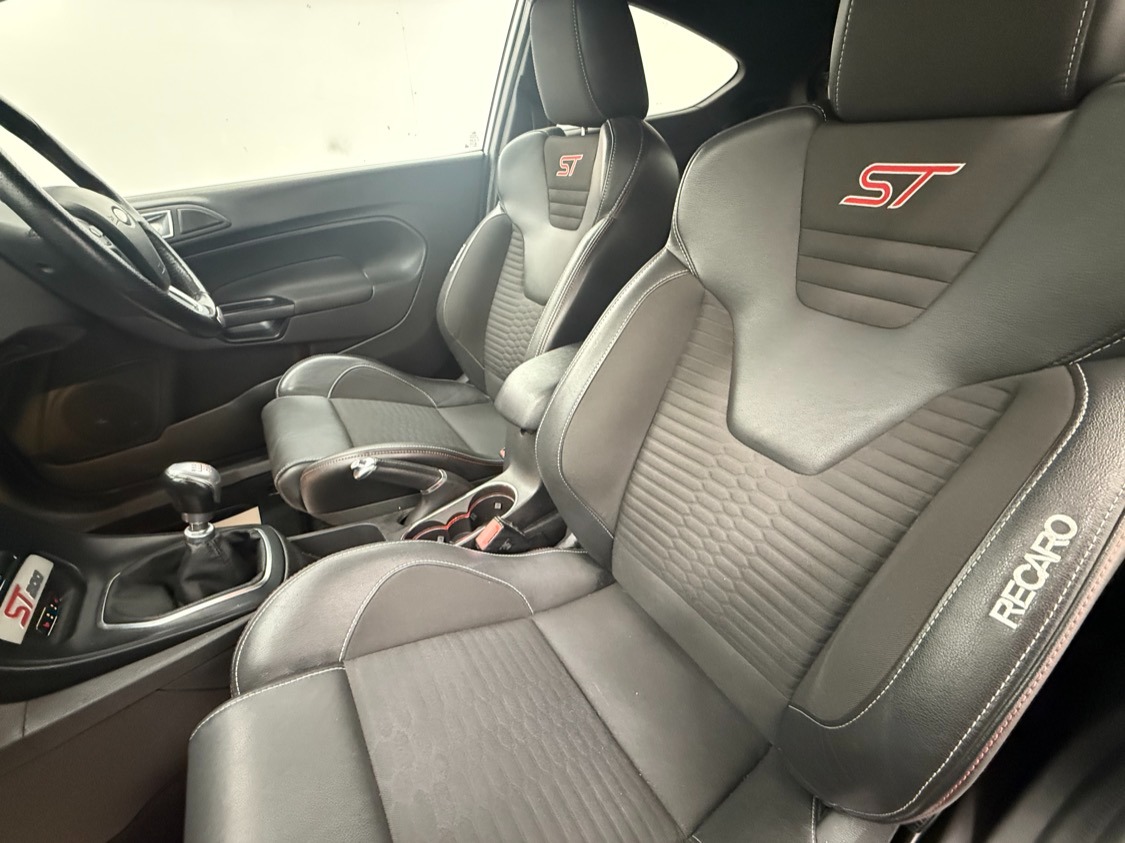 Used Ford Fiesta 2017 for sale - 76466078: Photo 24