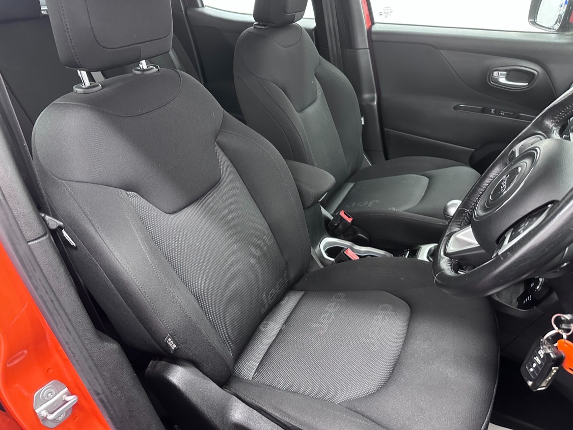 Used Jeep Renegade 2016 for sale - 76892589: Photo 12