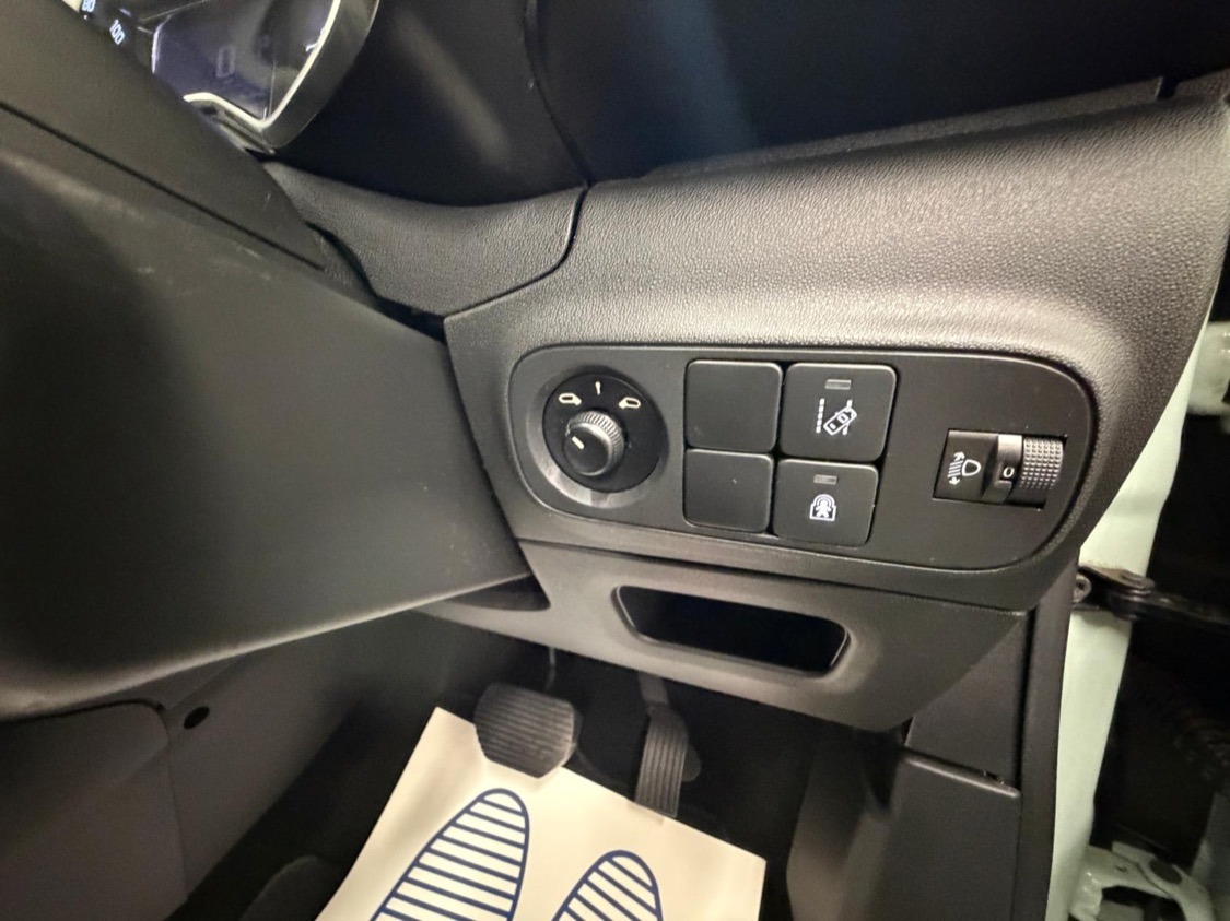 Used Citroen C3 2017 for sale - 78092507: Photo 11