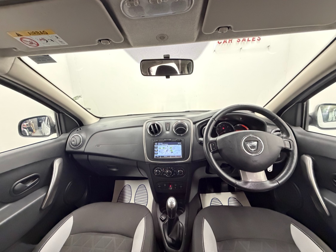 Used Dacia Sandero Stepway 2014 for sale - 77261022: Photo 12