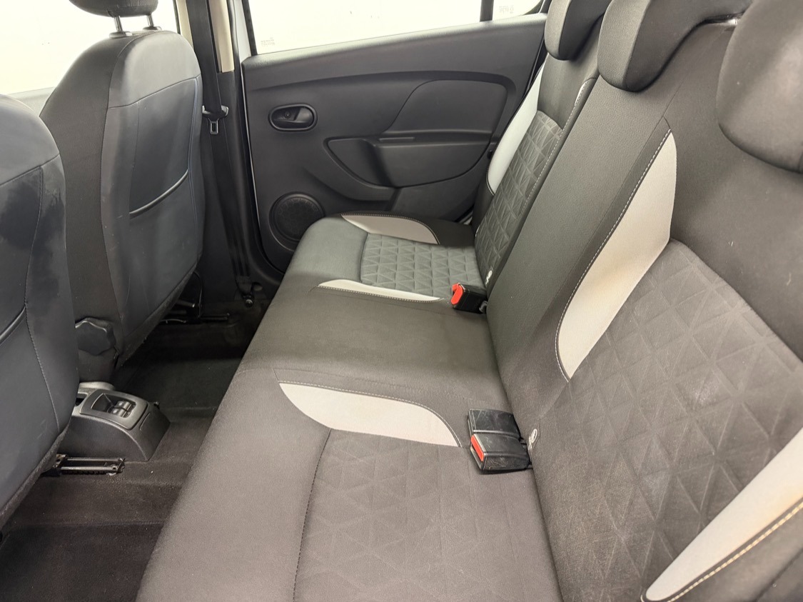 Used Dacia Sandero Stepway 2014 for sale - 77261022: Photo 18