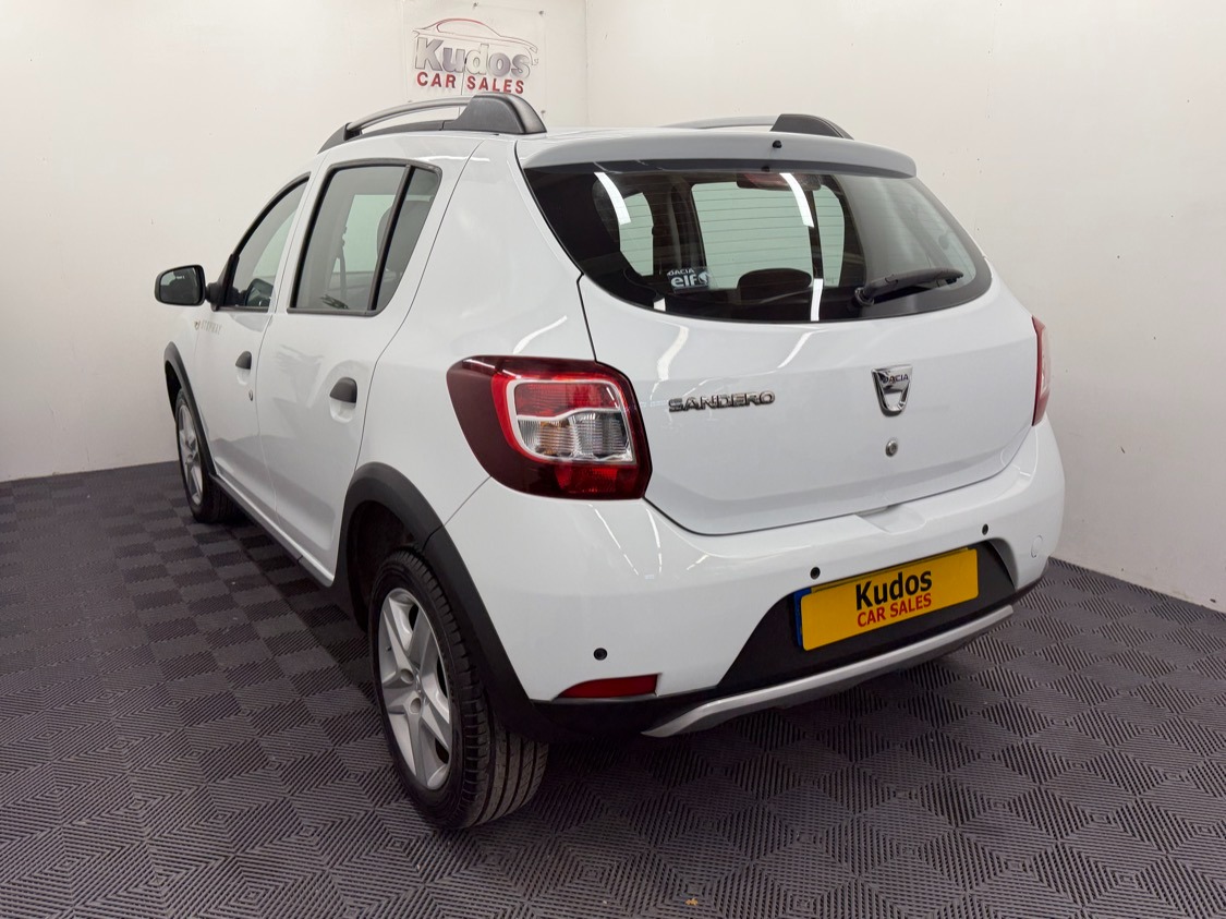 Used Dacia Sandero Stepway 2014 for sale - 77261022: Photo 5