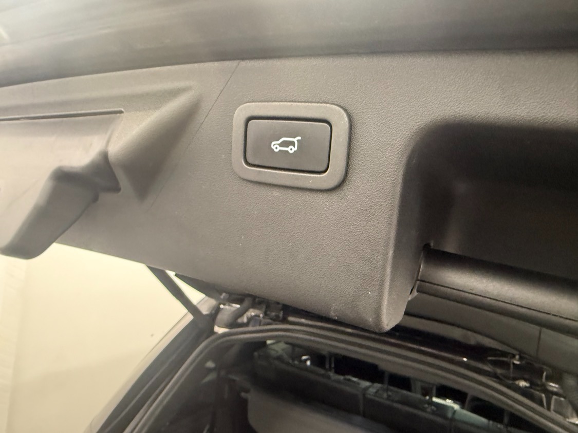 Used Land Rover Discovery Sport 2018 for sale - 76507344: Photo 9