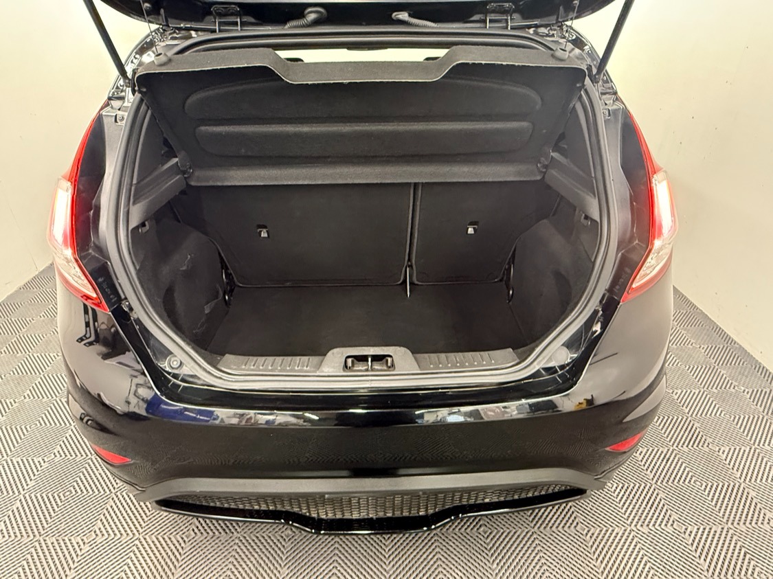 Used Ford Fiesta 2017 for sale - 76379066: Photo 7