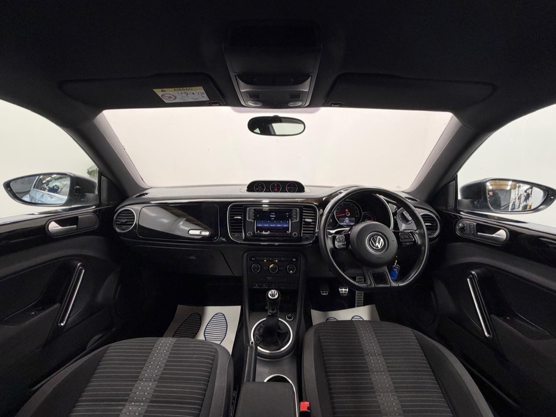 Used Volkswagen Beetle 2015 for sale - 77846277: Photo 12