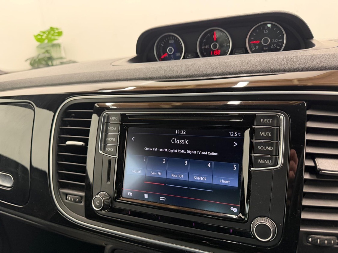 Used Volkswagen Beetle 2015 for sale - 77846277: Photo 13