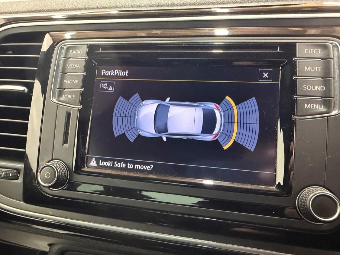 Used Volkswagen Beetle 2015 for sale - 77846277: Photo 14