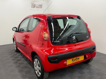 Used Peugeot 107 2010 for sale - 78876567: Photo