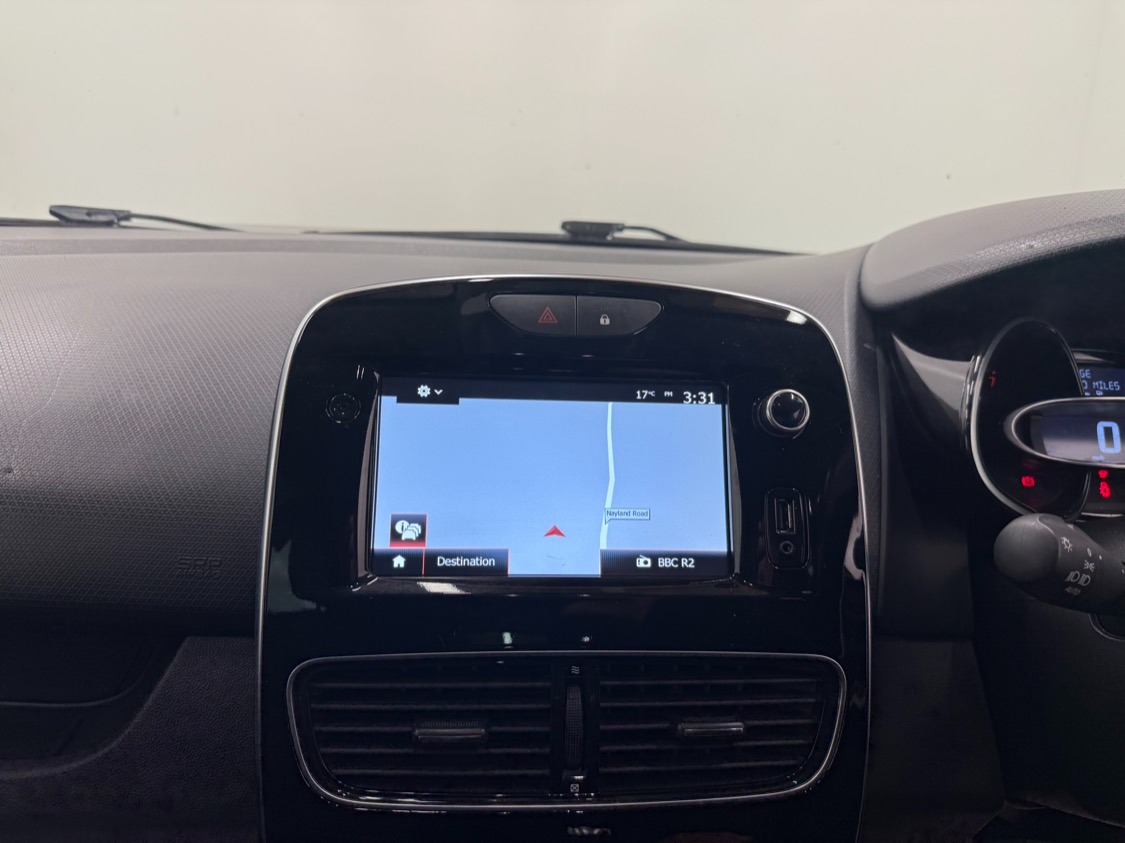 Used Renault Clio 2019 for sale - 76626653: Photo 16