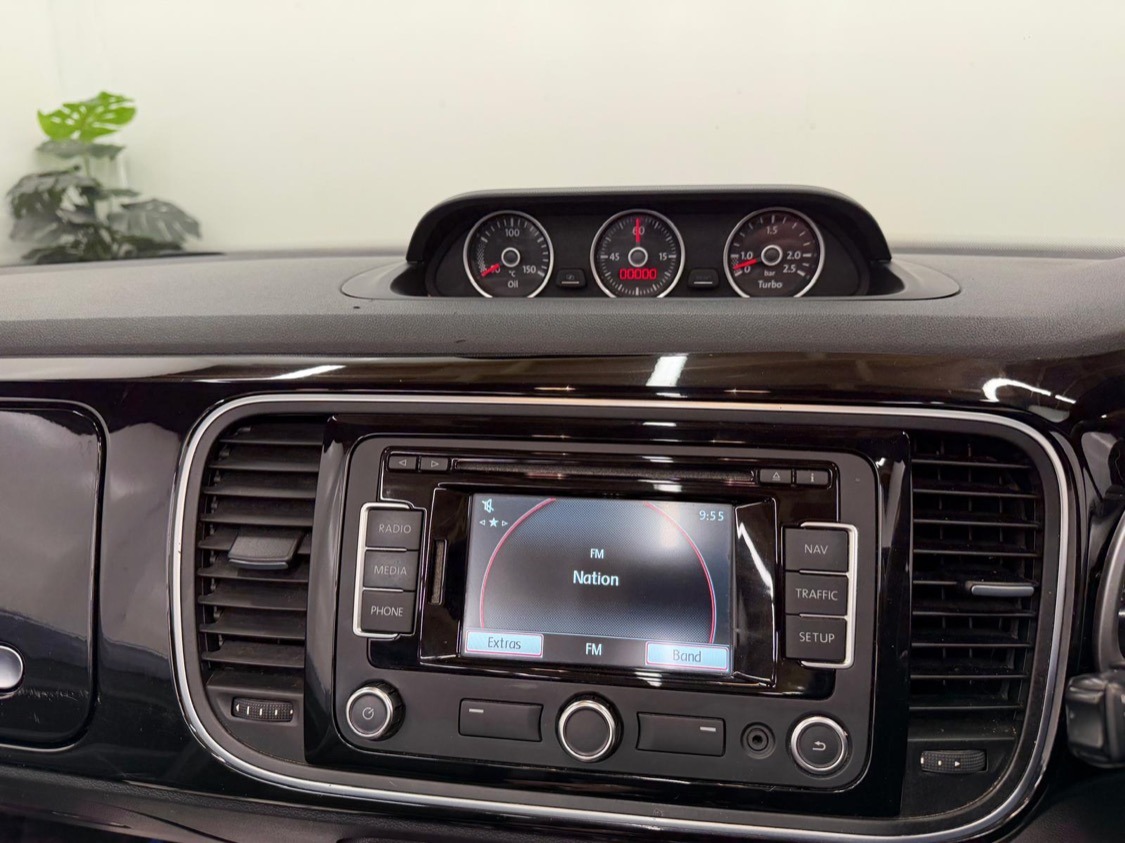 Used Volkswagen Beetle 2013 for sale - 77516203: Photo 19