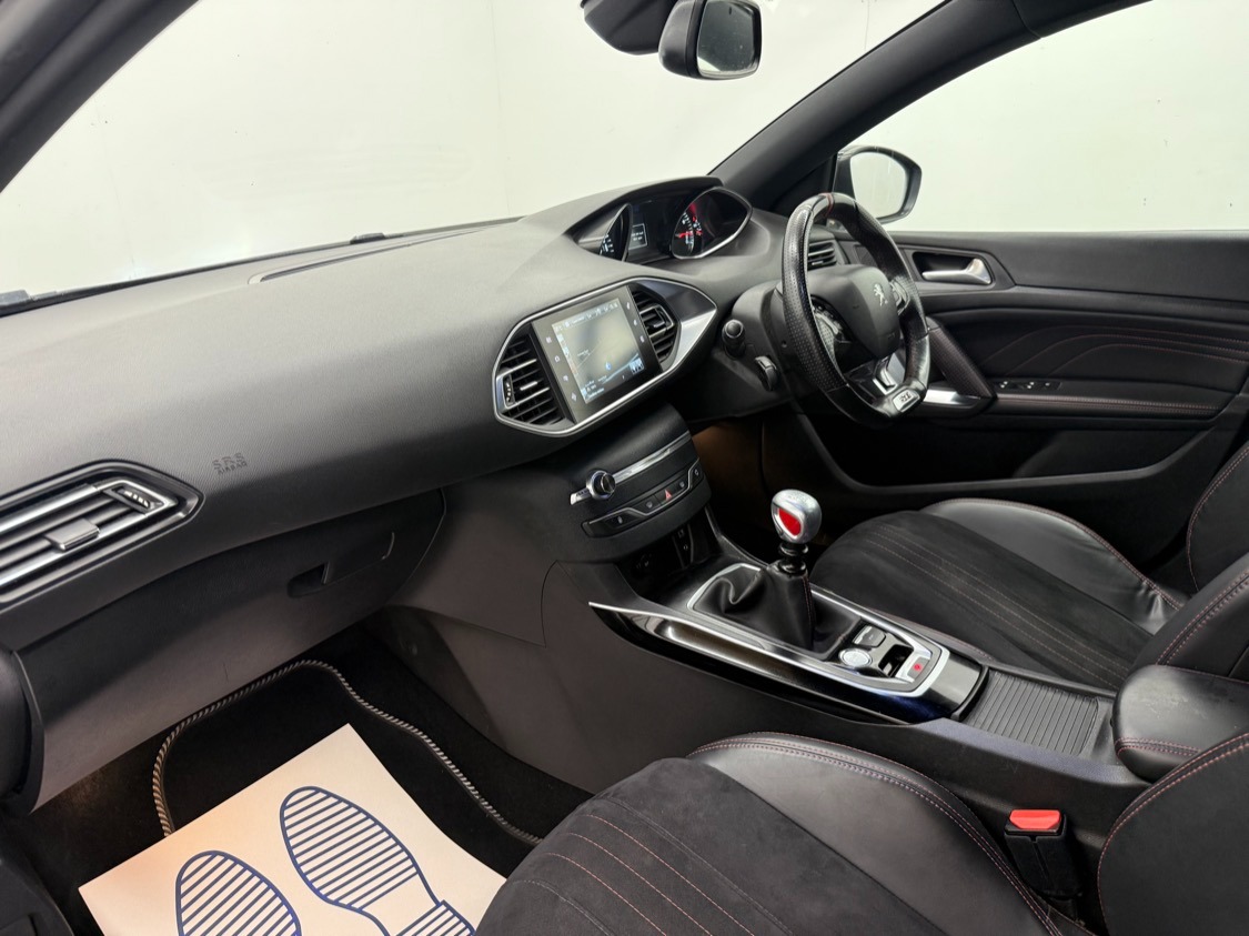 Used Peugeot 308 2016 for sale - 76464011: Photo 18