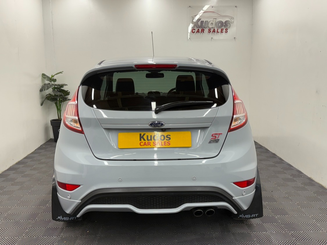 Used Ford Fiesta 2017 for sale - 76626622: Photo 9