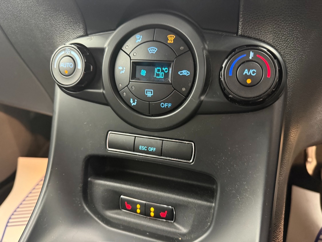 Used Ford Fiesta 2017 for sale - 77261883: Photo 17