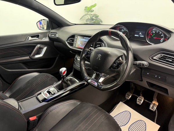 Used Peugeot 308 2016 for sale - 76149875: Photo 11