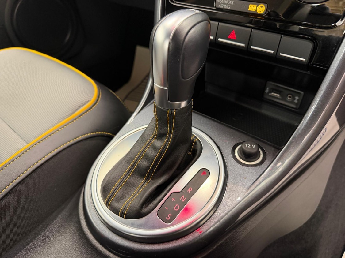 Used Volkswagen Beetle 2018 for sale - 77975925: Photo 13