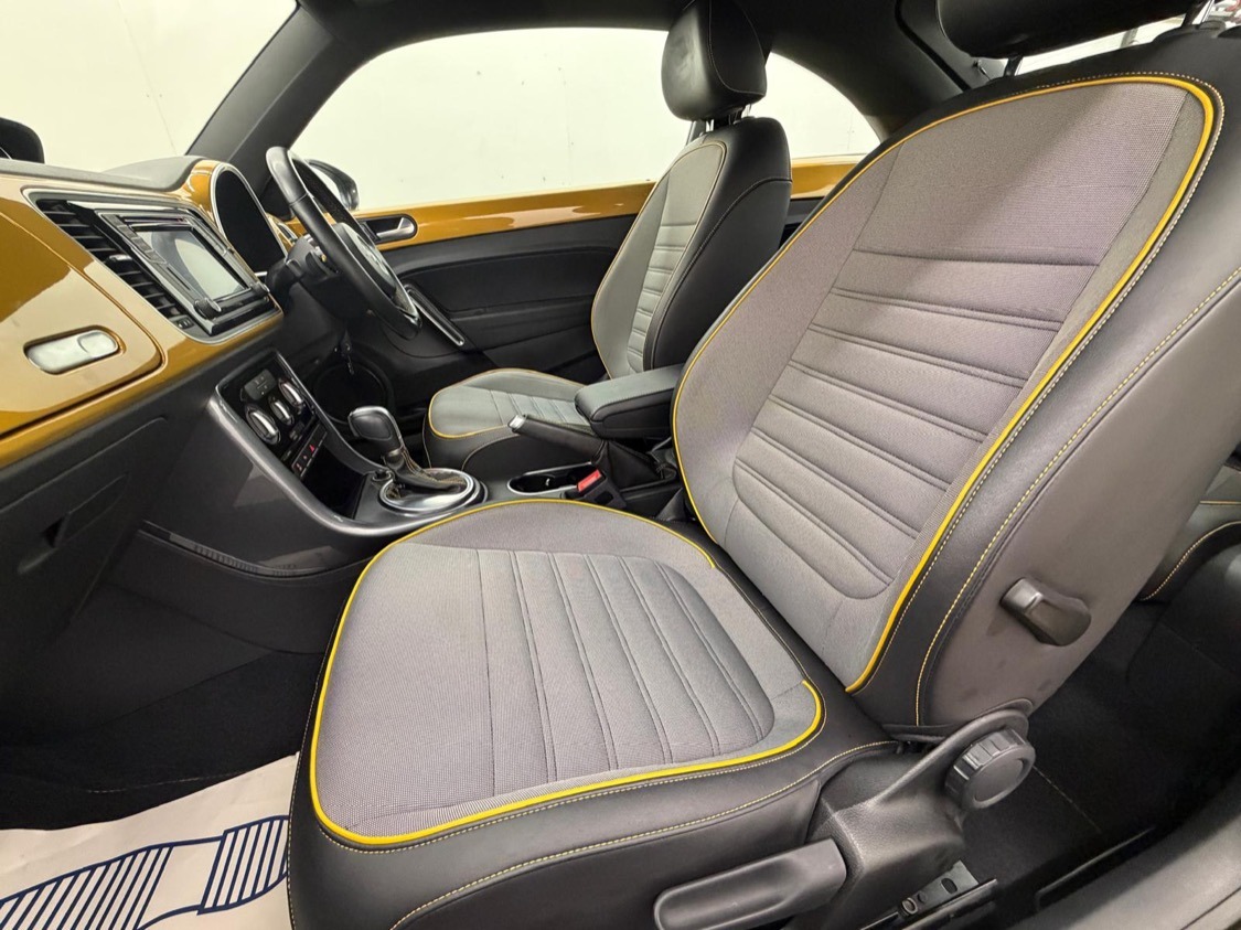 Used Volkswagen Beetle 2018 for sale - 77975925: Photo 20