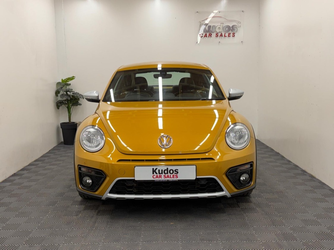 Used Volkswagen Beetle 2018 for sale - 77975925: Photo 3