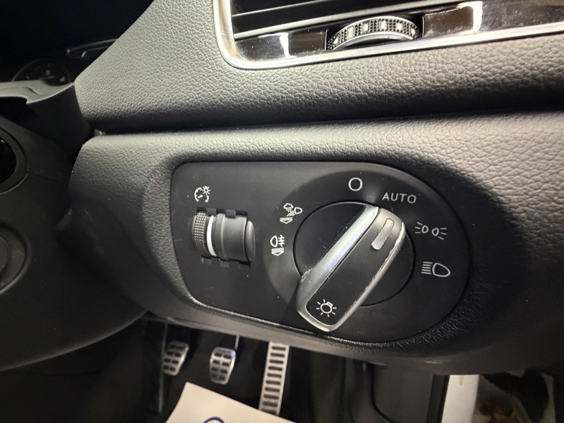 Used Audi Q3 2017 for sale - 77198093: Photo 13