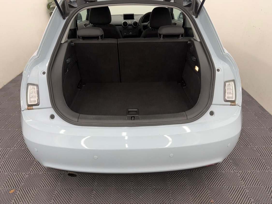 Used Audi A1 2012 for sale - 77234659: Photo 6