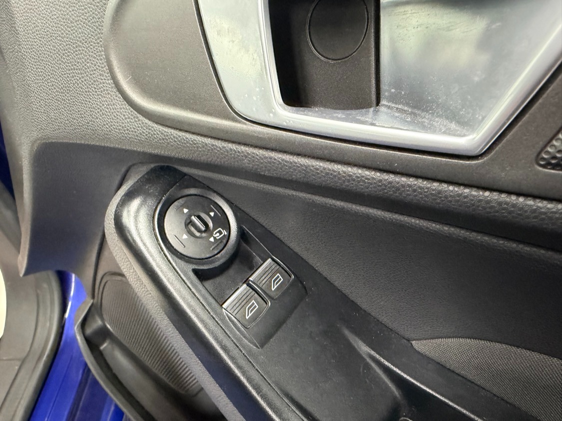 Used Ford Fiesta 2016 for sale - 76626813: Photo 11